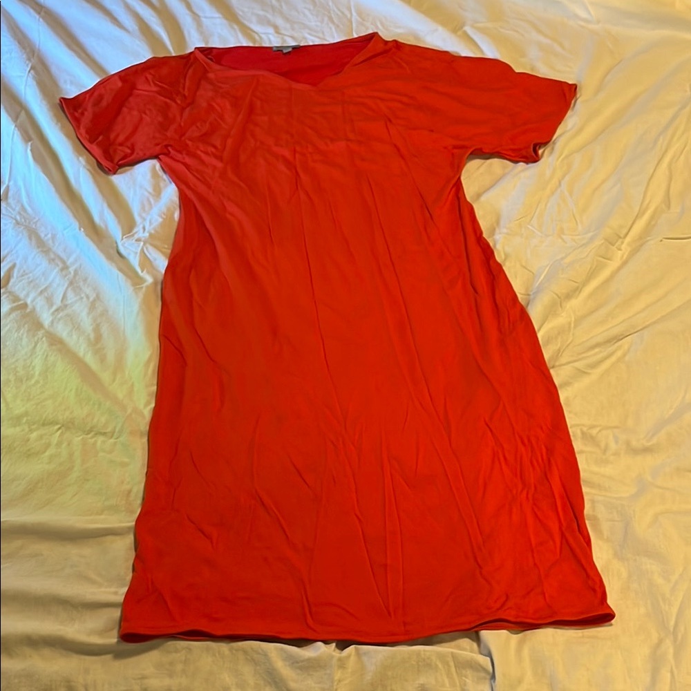COS Red and White T-Shirt